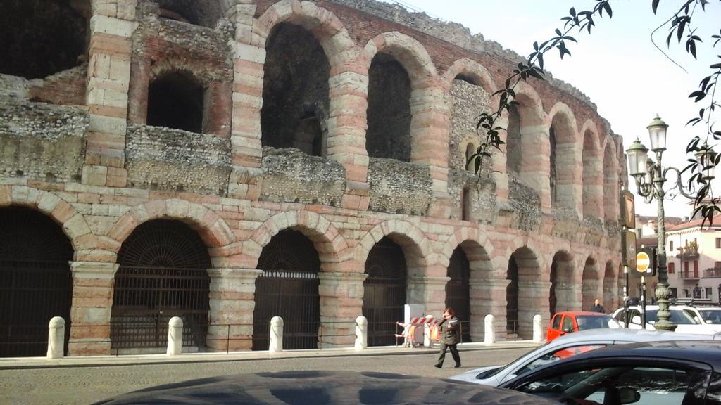 Arena Luxury Rooms Verona Exterior foto